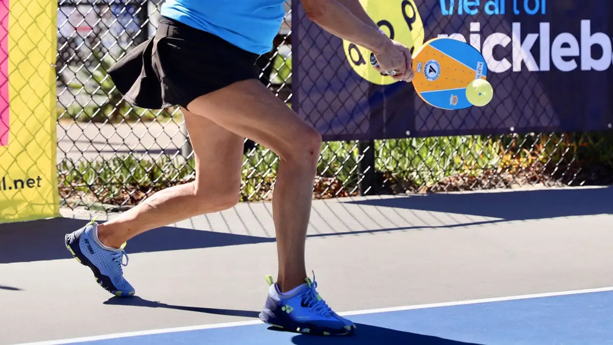 Learn a Backhand Serve Return for Pickleball